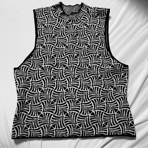 EUC M Maeve by Anthropology black and white shirt blouse tank